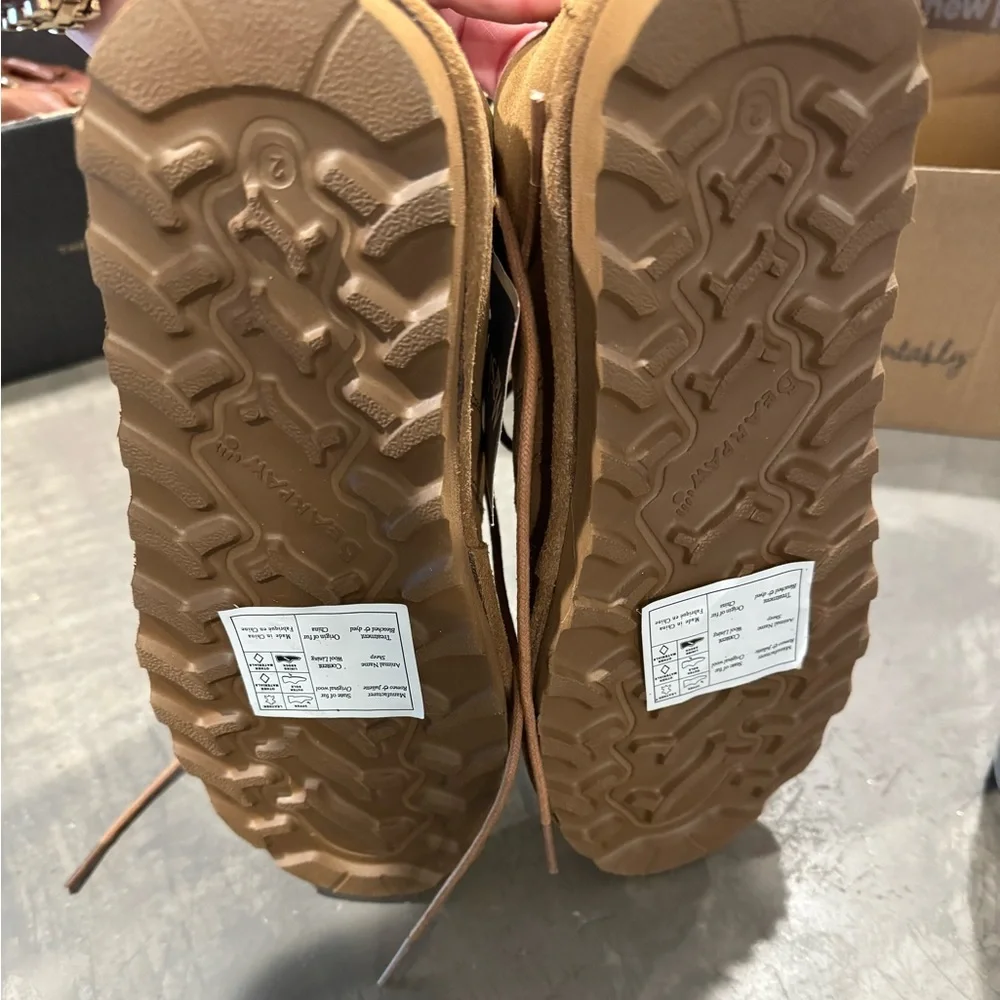 BEARPAW Skye Youth- unisex fur boot “never wet” cute cozy comfy and so cool 😎!